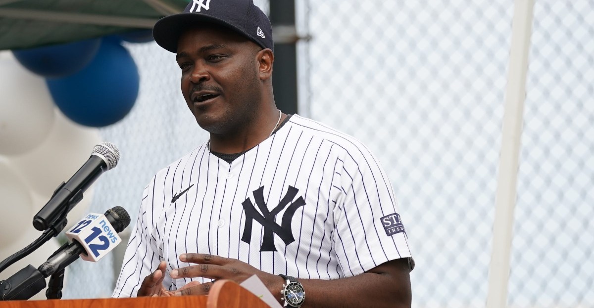 Yankees news: HItting coach James Rowson a finalist for Twins’ top job