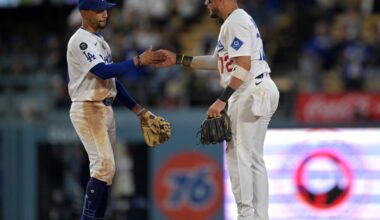 Dodgers news: Mookie Betts, Miguel Rojas are Gold Glove Award finalists