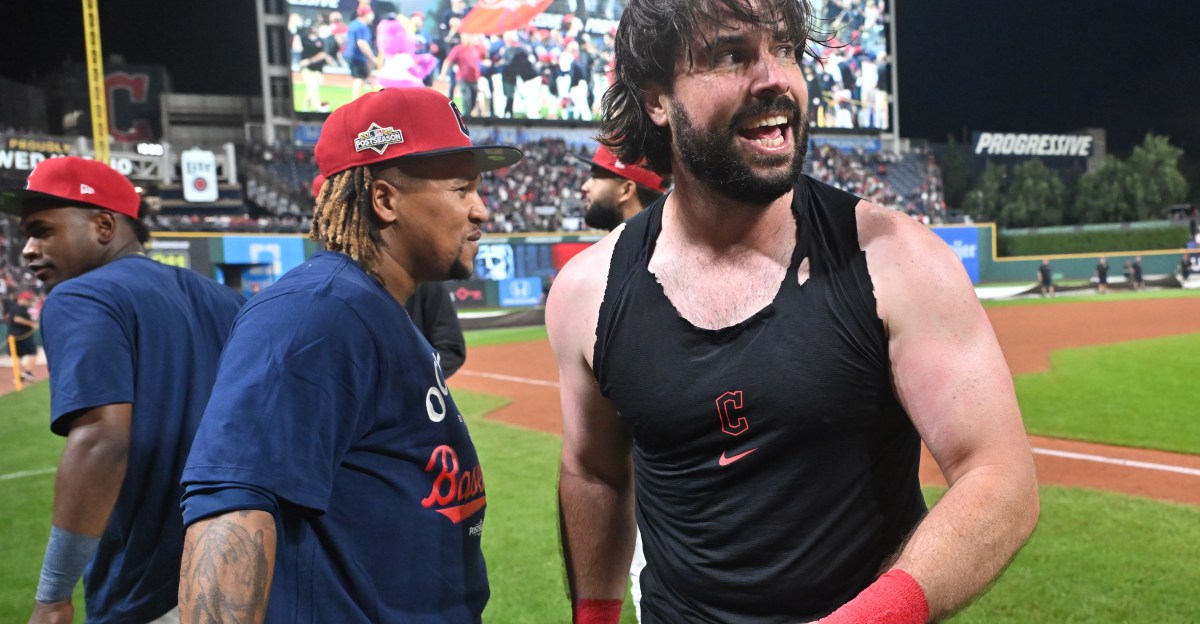 N&N: Guardians re-sign Austin Hedges