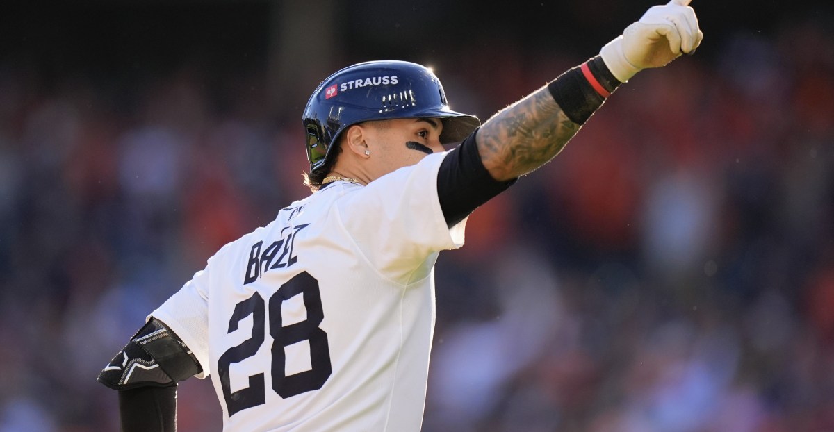 Tigers bats catch fire to maul Mariners and force Game 5