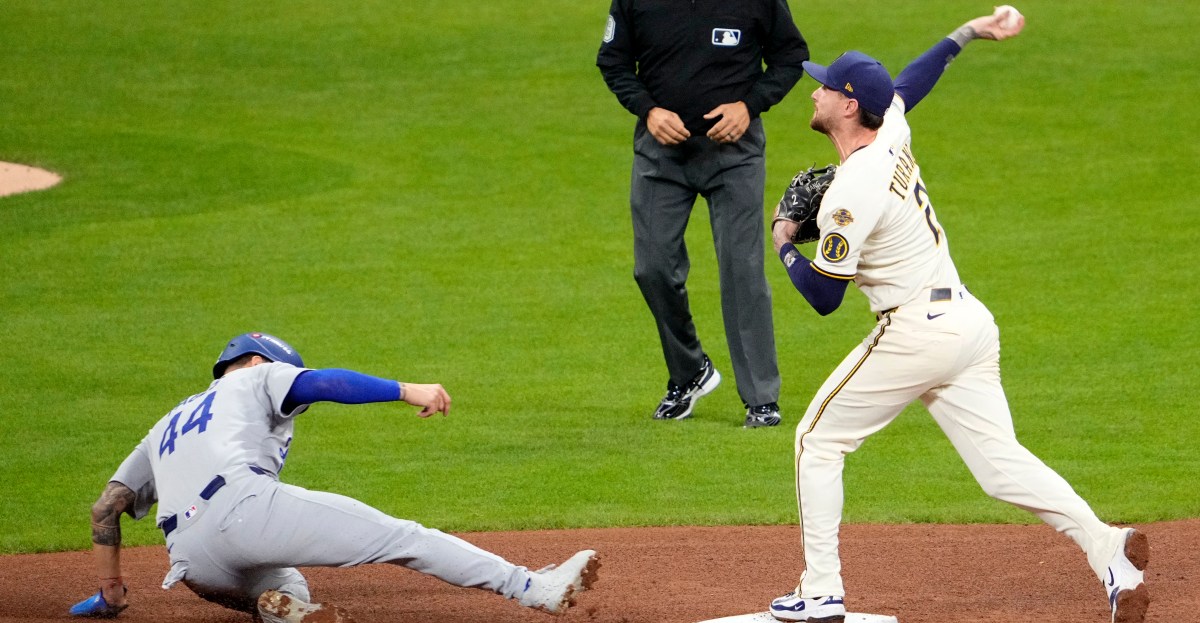 Brewers NLCS Notes: Qualifying offers, Gold Glove Awards, and pitchers