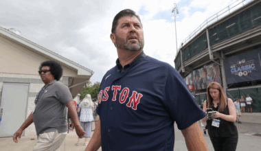 Jason Varitek Expected Back With Red Sox Coaching Staff After Brief Uncertainty