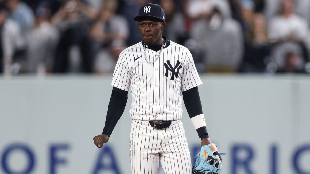 Yankee déjà vu: New York done in again by costly error in season-ending playoff loss