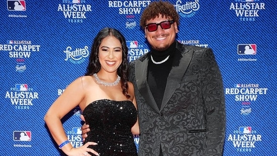 Josh Naylor and Chantel Collado.(X/@MLB)