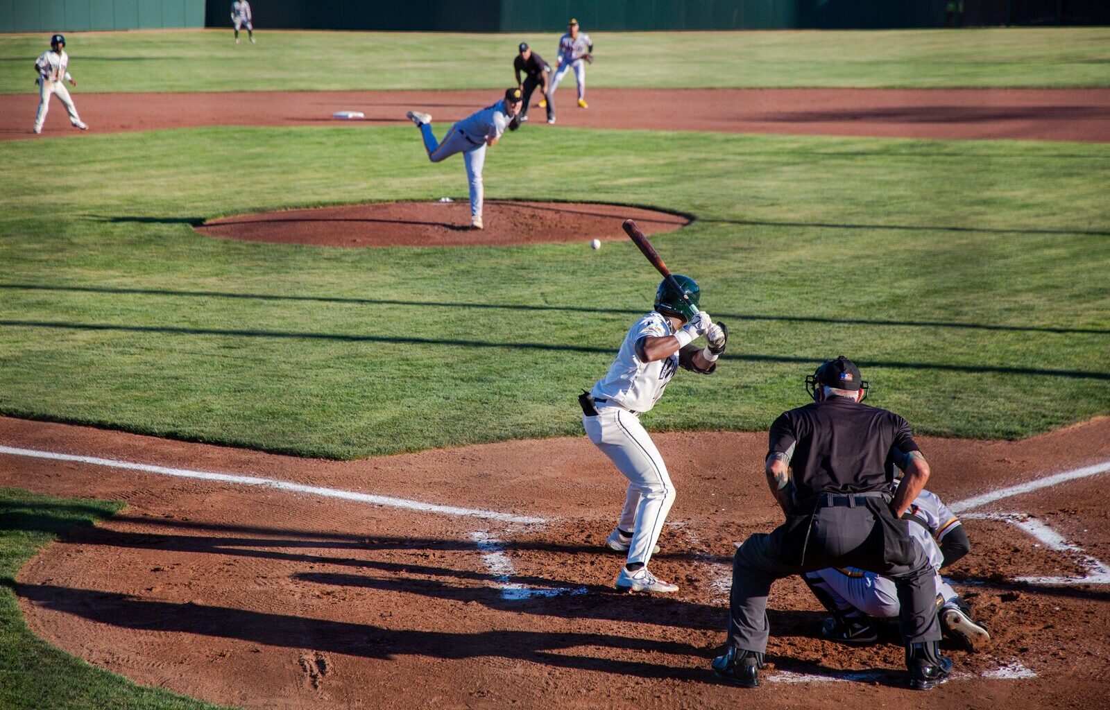 The Oakland Ballers' fan-owners are voting on a board member