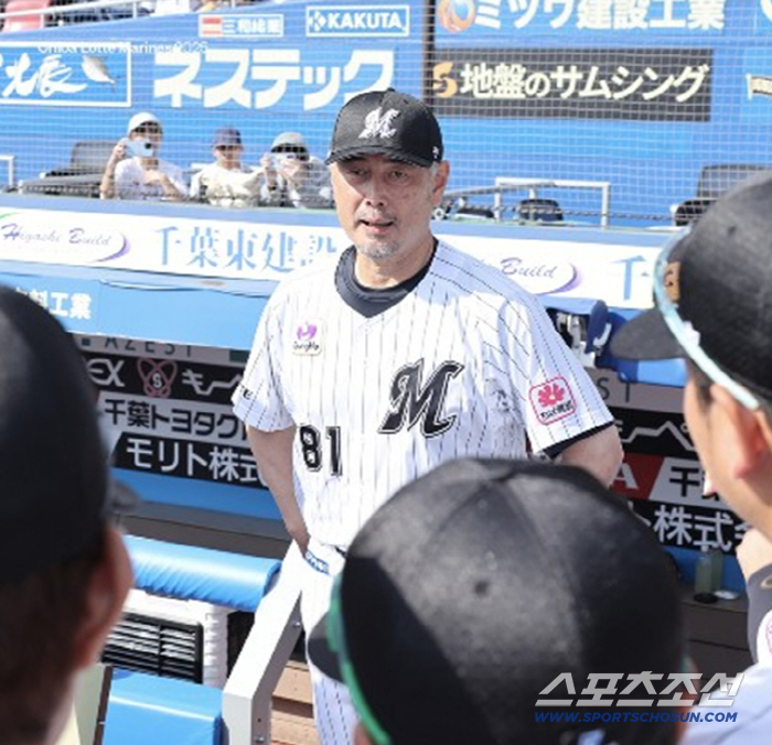 The last-place team's final regular season game was 29,467 spectators, and Lotte manager Yoshii cried (Min Chang-ki's Japanese baseball)