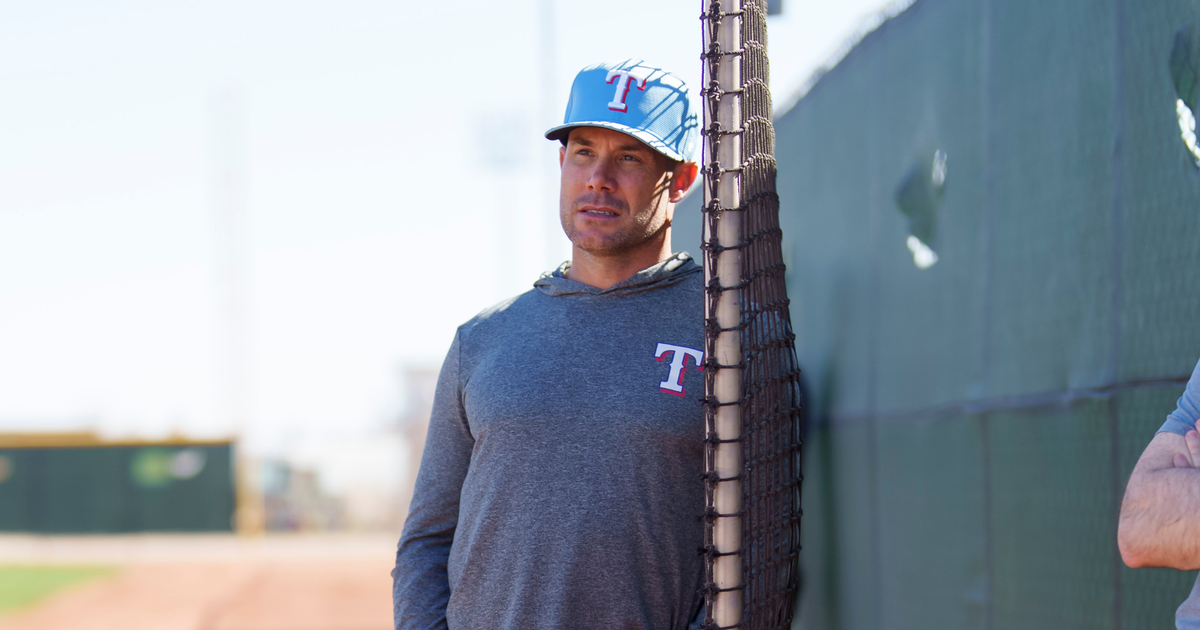 Former NL Manager of the Year Skip Schumaker named new Rangers skipper on four-year deal