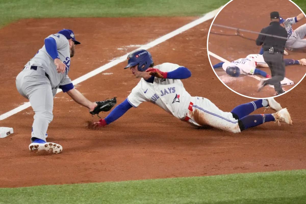 Ernie Clement's baserunning blunder costs Blue Jays early in World Series Game 1