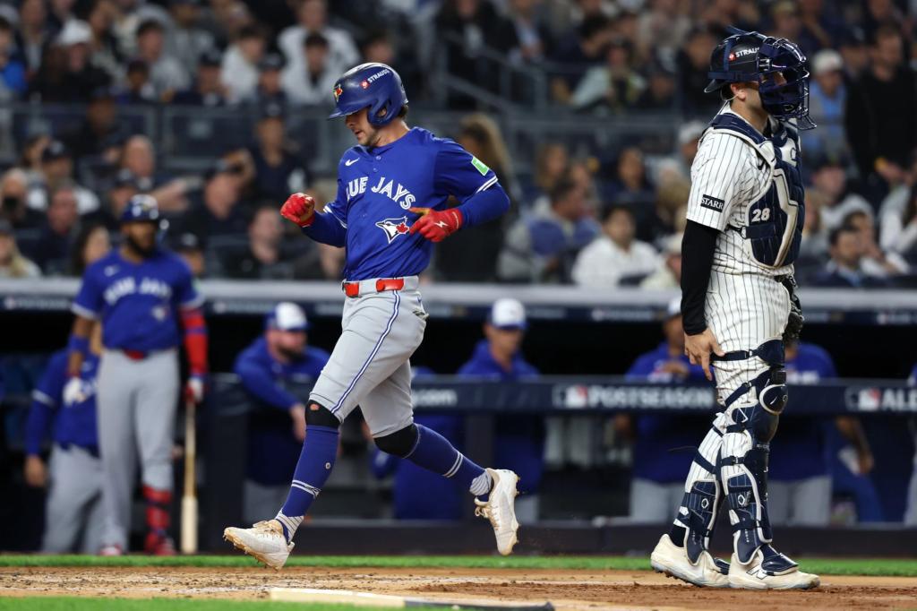 Game 4 score, news and highlights