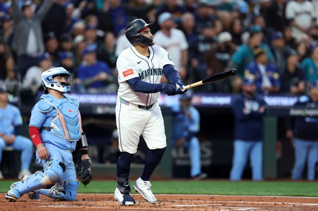 How to watch Blue Jays vs. Mariners ALCS Game 5 live for free