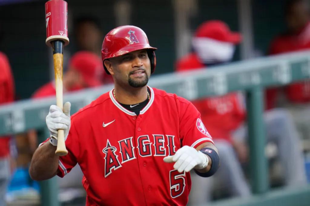 Albert Pujols gaining momentum in Angels manager search