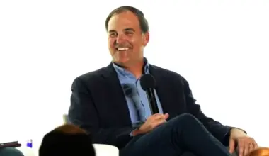 Jacksonville homebuilder Patrick Zalupski is leading a group of investors in the purchase of the Tampa Bay Rays.