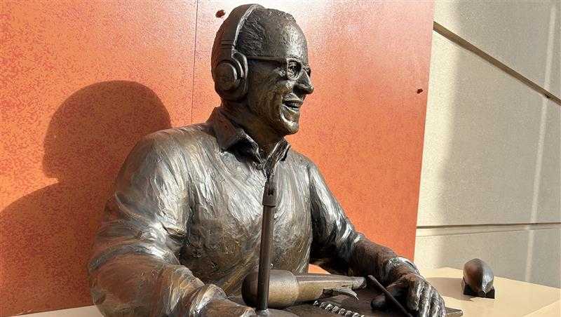 Marty Brennaman statue outside of Great American Ballpark found to be partially damaged