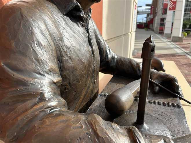 Marty Brennaman statue