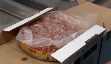 Brewers' playoff win brings Chicago deep dish to Milwaukee church