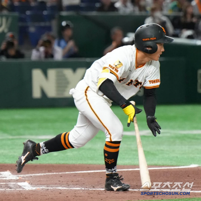 Rookie, who bowed his head even after his first professional hit, injured Yomiuri