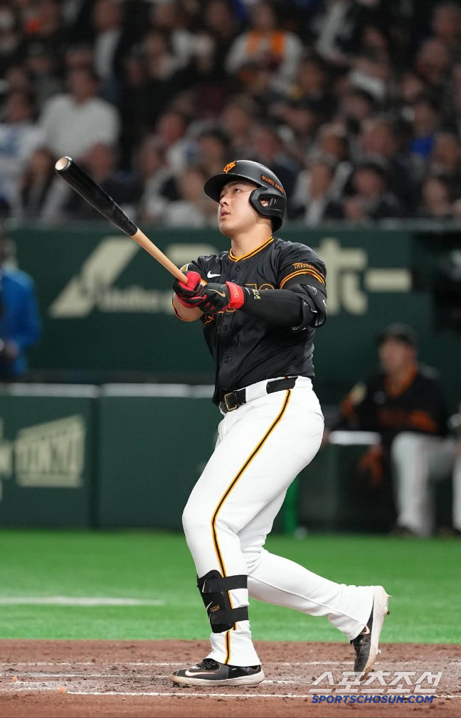 Rookie, who bowed his head even after his first professional hit, injured Yomiuri's No. 4 hitter with bad pitches (Min Chang-ki's Japanese baseball)