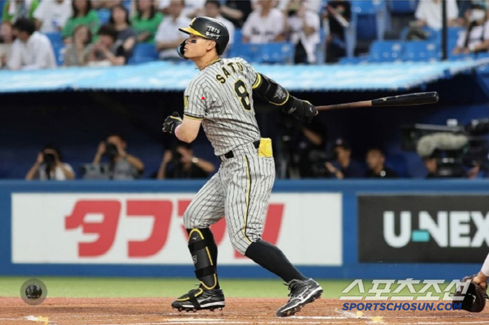 Rookie, who bowed his head even after his first professional hit, injured Yomiuri's No. 4 hitter with bad pitches (Min Chang-ki's Japanese baseball)