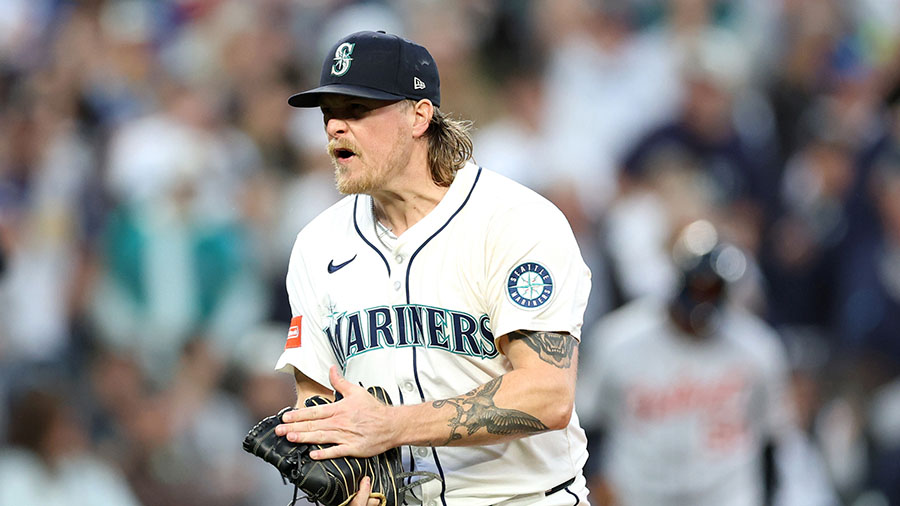 Seattle Mariners Gabe Speier ALDS Game 2...