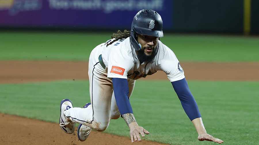 Seattle Mariners J.P. Crawford slide playoffs ALCS...