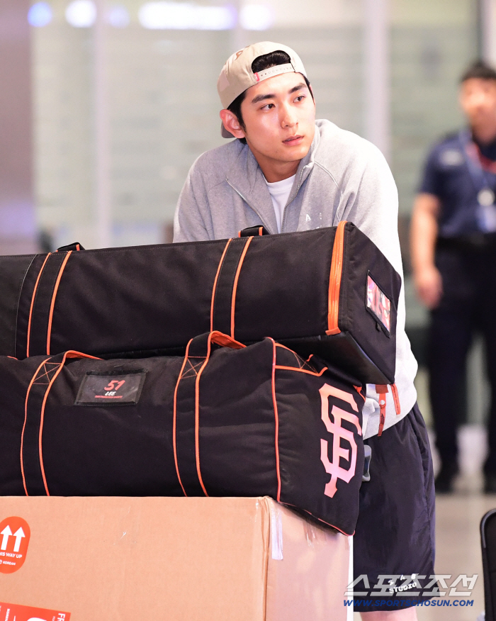 Suddenly? Lee Jung-hoo, a reporter in charge of the Giants who criticized the surprise attack, was he angry while watching other teams' PS.. → You're not the level to lead the fall baseball next season