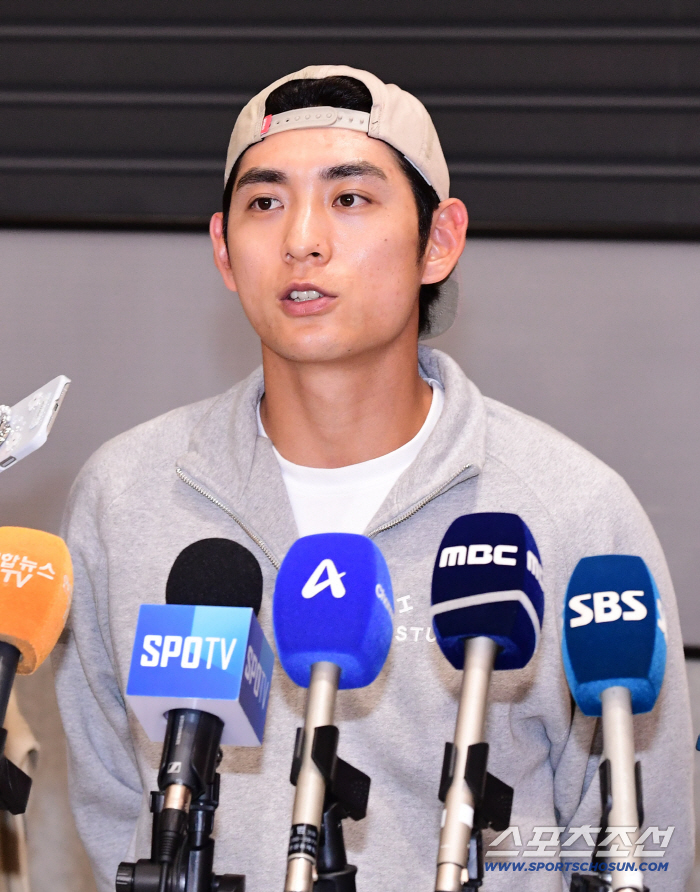 Suddenly? Lee Jung-hoo, a reporter in charge of the Giants who criticized the surprise attack, was he angry while watching other teams' PS.. → You're not the level to lead the fall baseball next season