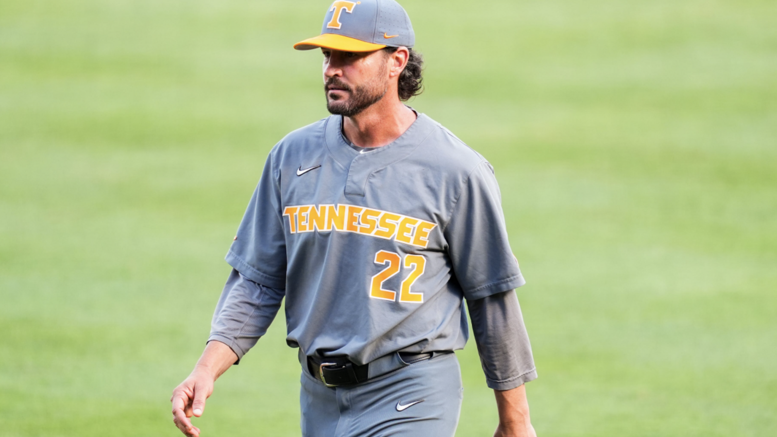 Tennessee Vols baseball coach Tony Vitello is reportedly not the frontrunner for the San Francisco Giants managerial job