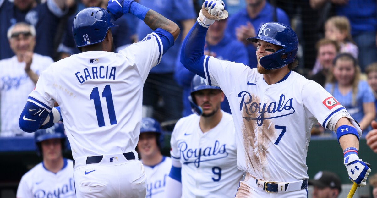 Bobby Witt Jr. among finalists for 2025 Rawlings Gold Glove awards