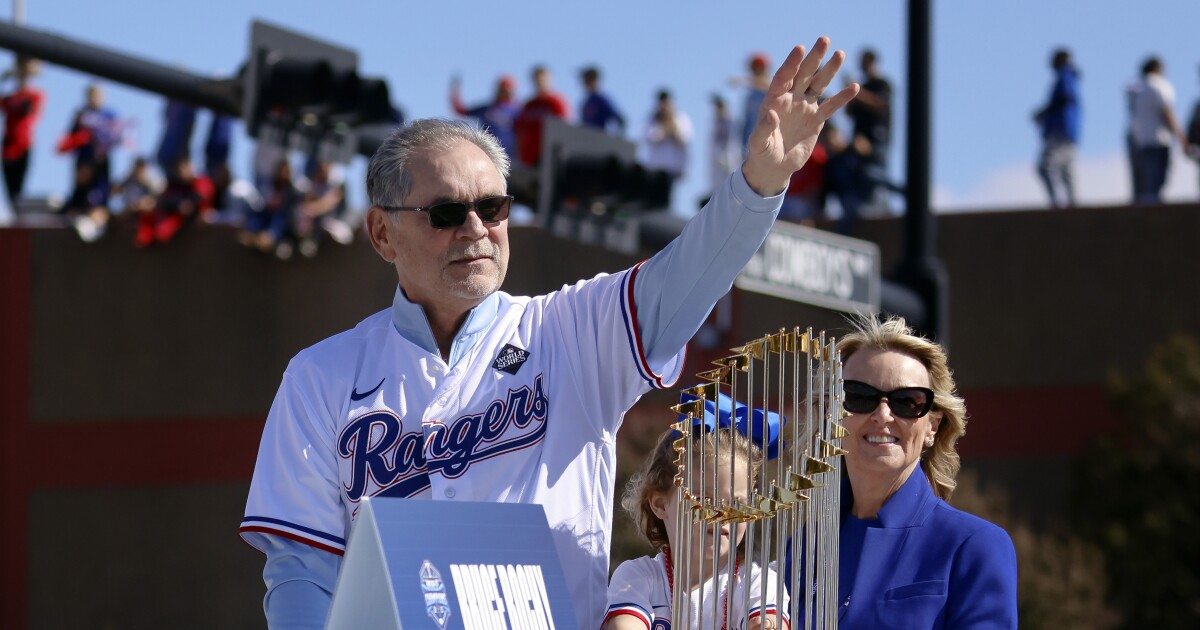 The Texas Rangers missed the playoffs again and Bruce Bochy’s out as manager. What happened?