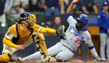 Brewers turn potential grand slam by Dodgers slugger Max Muncy into wild double play in NLCS