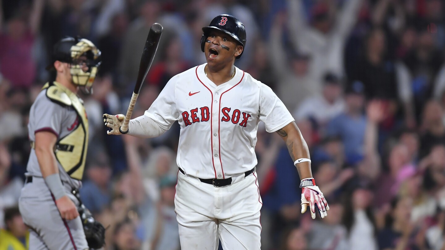 Devers homers in 9th to give Red Sox 7-6 win over Braves