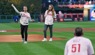 Roy Halladay's legacy lives on as son Braden throws 1st pitch at Phillies game