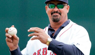 Longtime Red Sox outfielder Mike Greenwell dies at 62