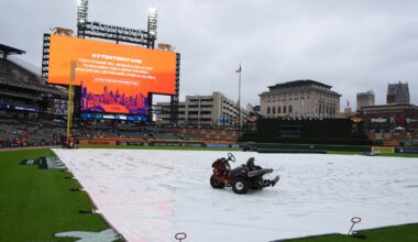 Tigers-Mariners ALDS Game 3 starts after 3-hour rain delay
