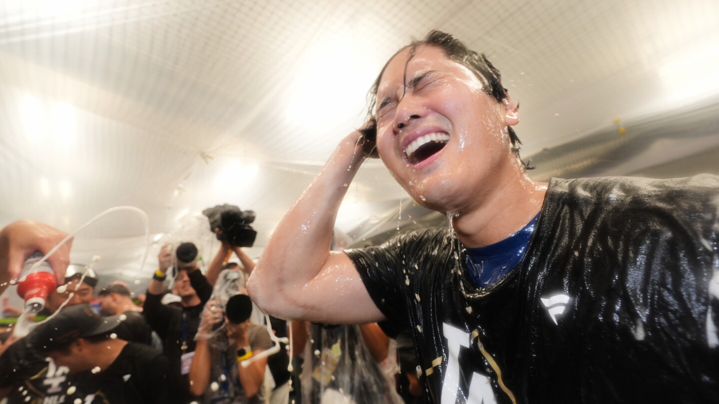 Orion Kerkering's wild throw sends Dodgers over Phillies 2-1 and into NL Championship Series