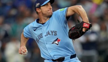 Scherzer turns back the clock and Blue Jays beat Mariners 8-2 in Game 4 to even ALCS