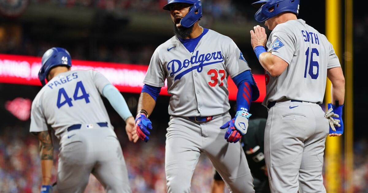 Dodgers Dugout: Looking back at Game 1 vs. the Phillies