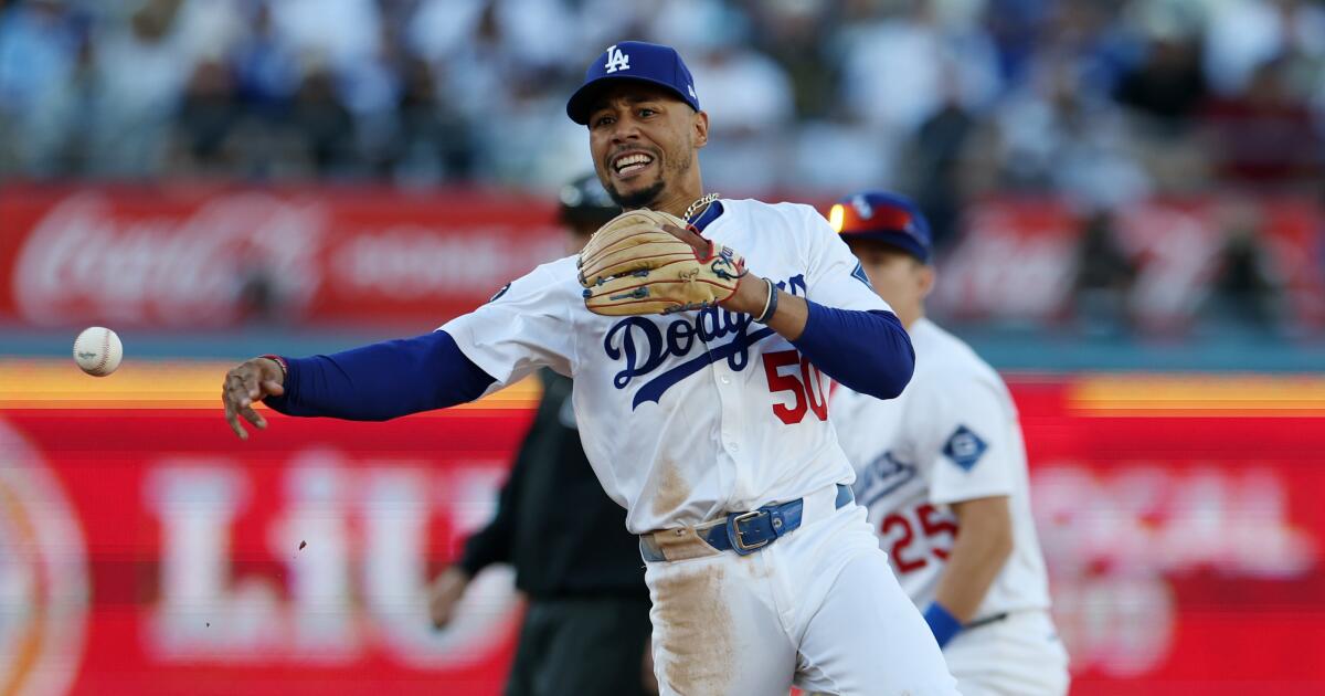 Gold Glove finalist Mookie Betts' fielding (and hitting) has Dodgers in position for sweep