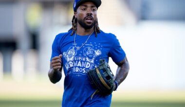 How Dodgers' Justin Dean contributes in postseason despite no at-bats