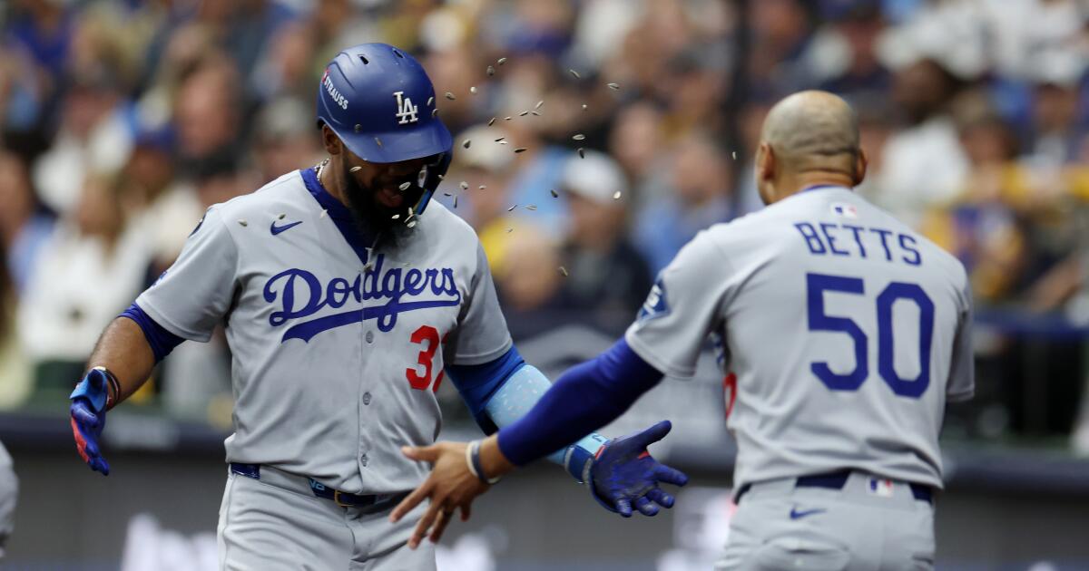 Yoshinobu Yamamoto's complete game is Dodgers' latest pitching flex