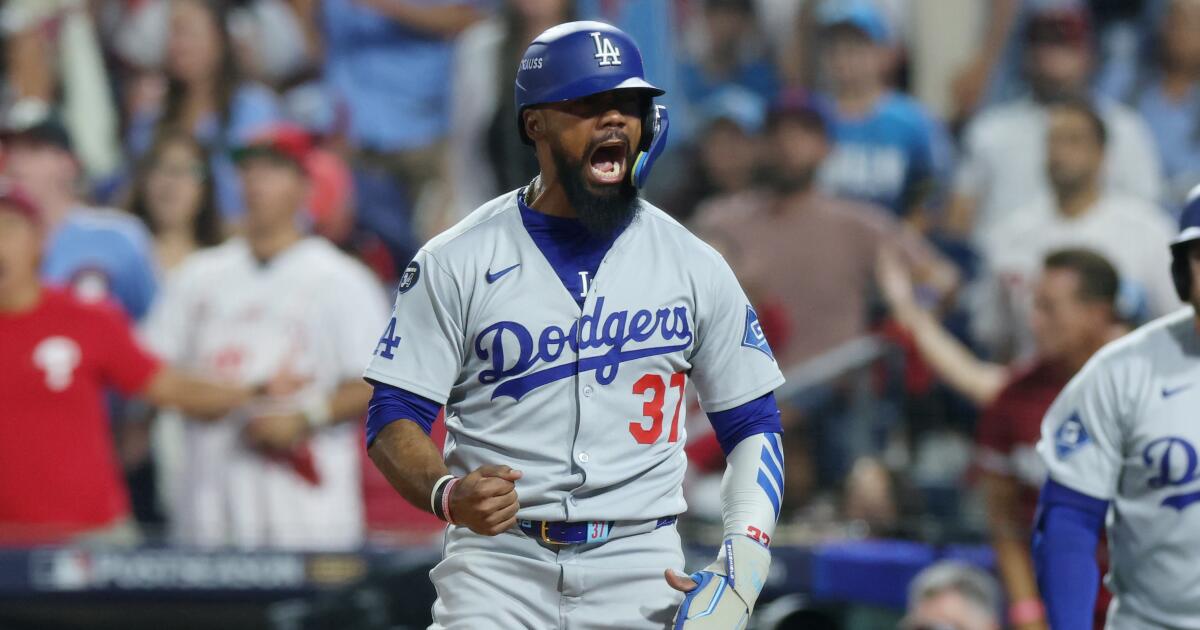 Dodgers lean on big inning to defeat Phillies and take 2-0 NLDS lead