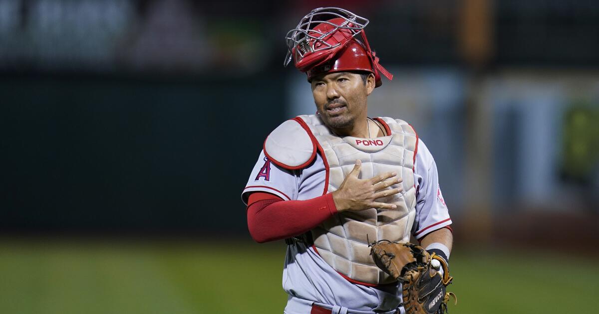 Angels set to hire Kurt Suzuki as team's next manager, reports say