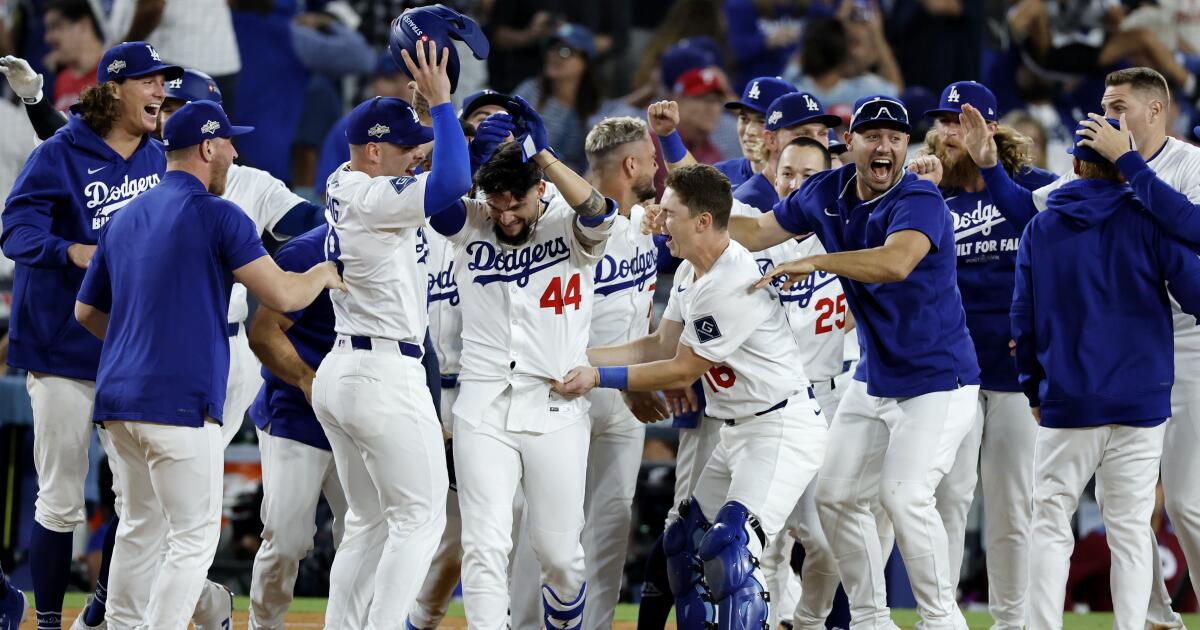 Dodgers defeat Phillies in a wild walk-off to advance to the NLCS