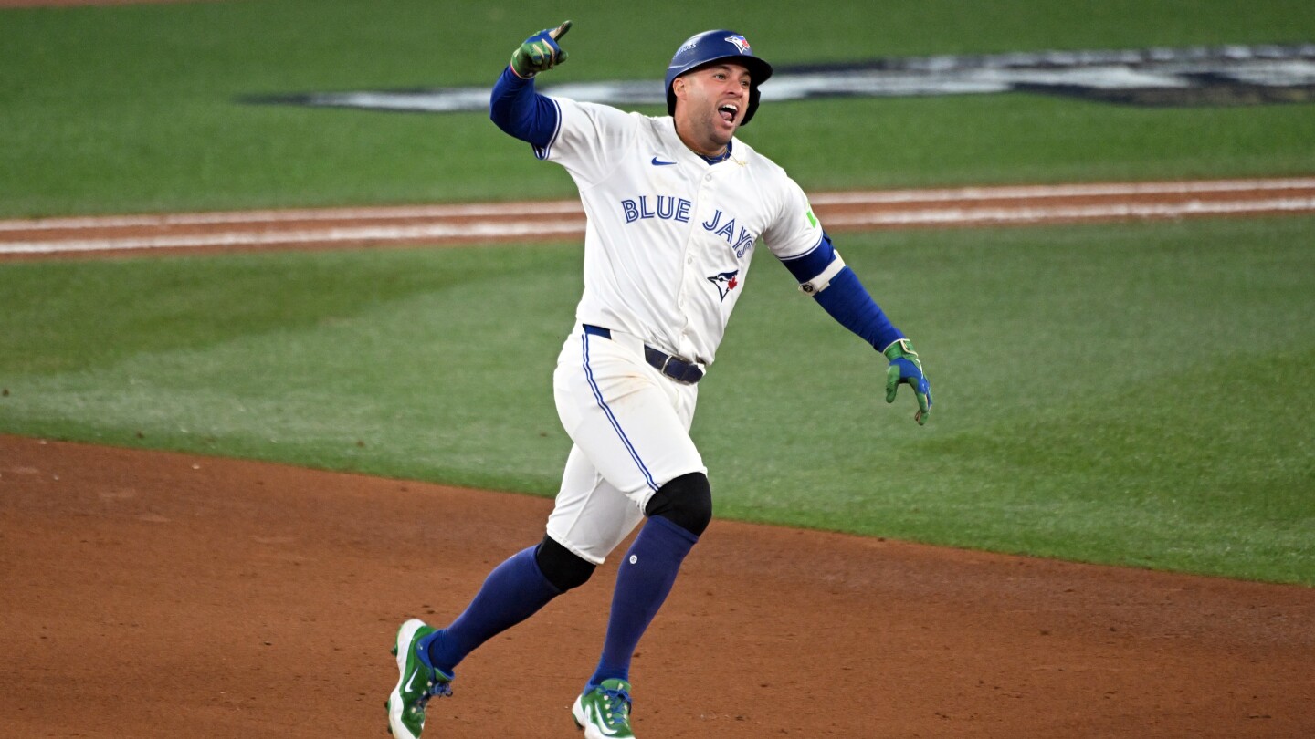 Springer's homer sends Blue Jays into World Series with 4-3 win over Mariners in Game 7 of ALCS