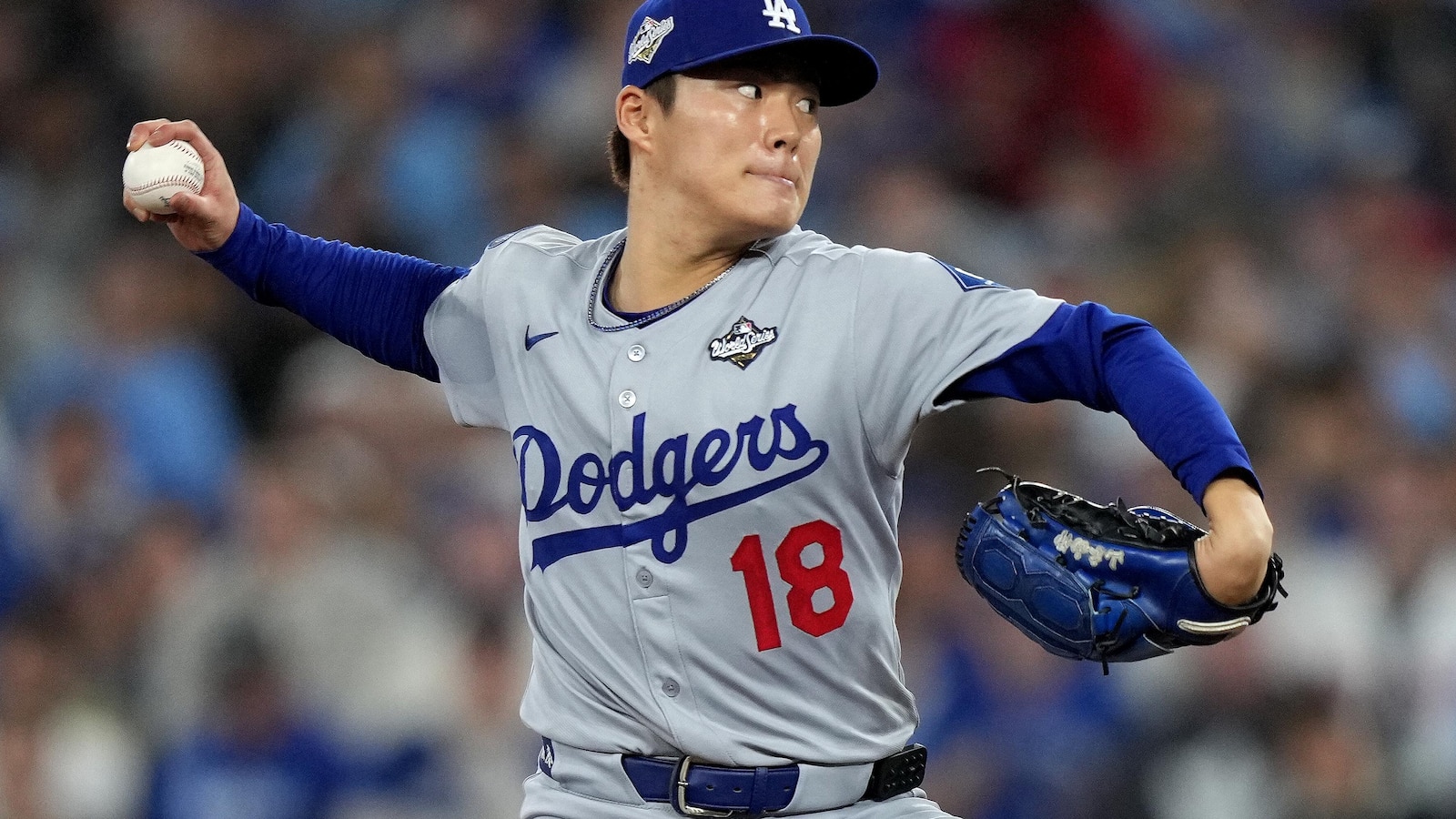 Yamamoto throws complete game as Dodgers beat Blue Jays 5-1 in World Series Game 2