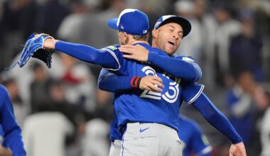 Blue Jays beat Yankees 5-2 in Game 4 to reach first ALCS since 2016