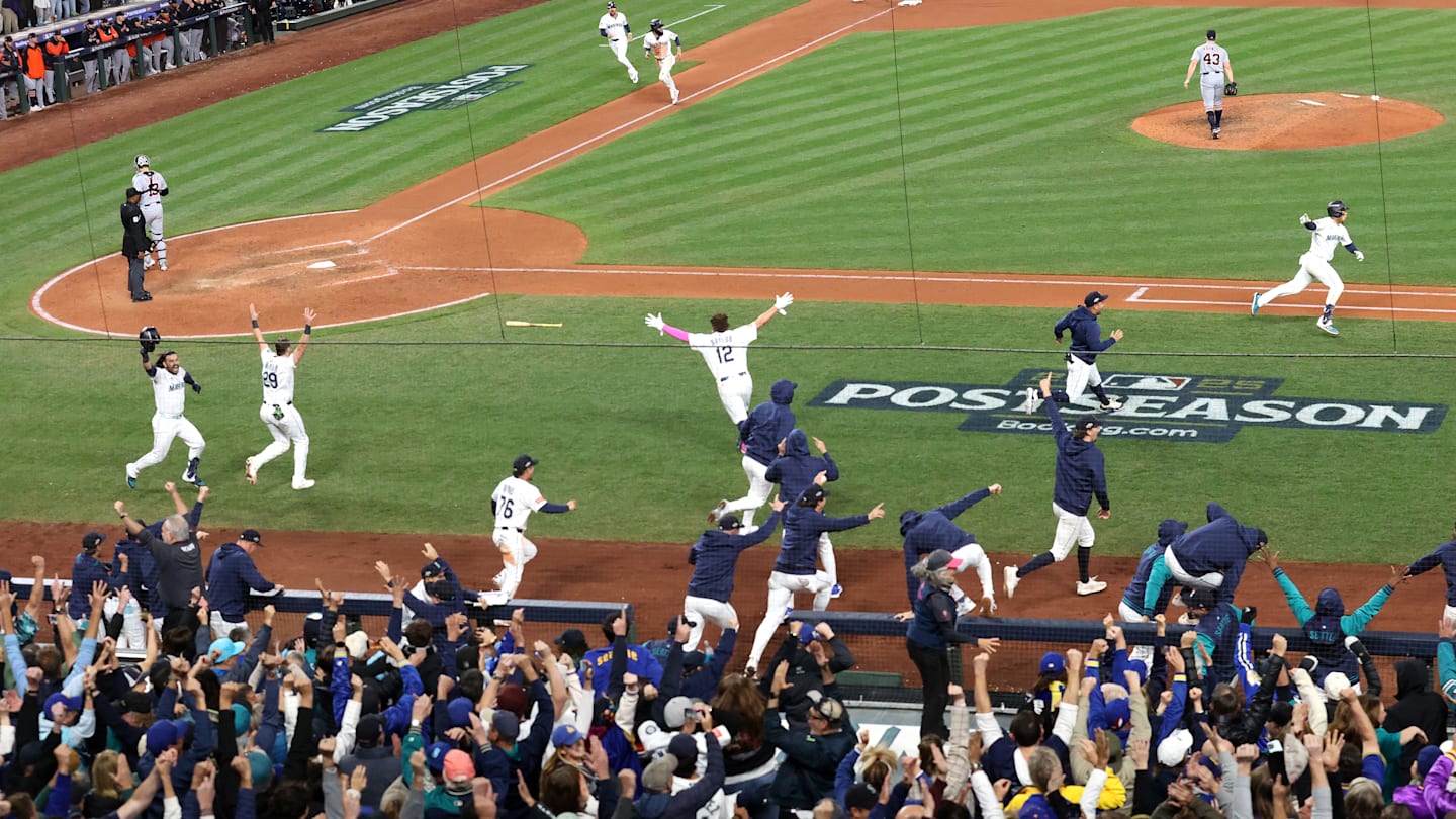 Division Series - Detroit Tigers v Seattle Mariners - Game Five