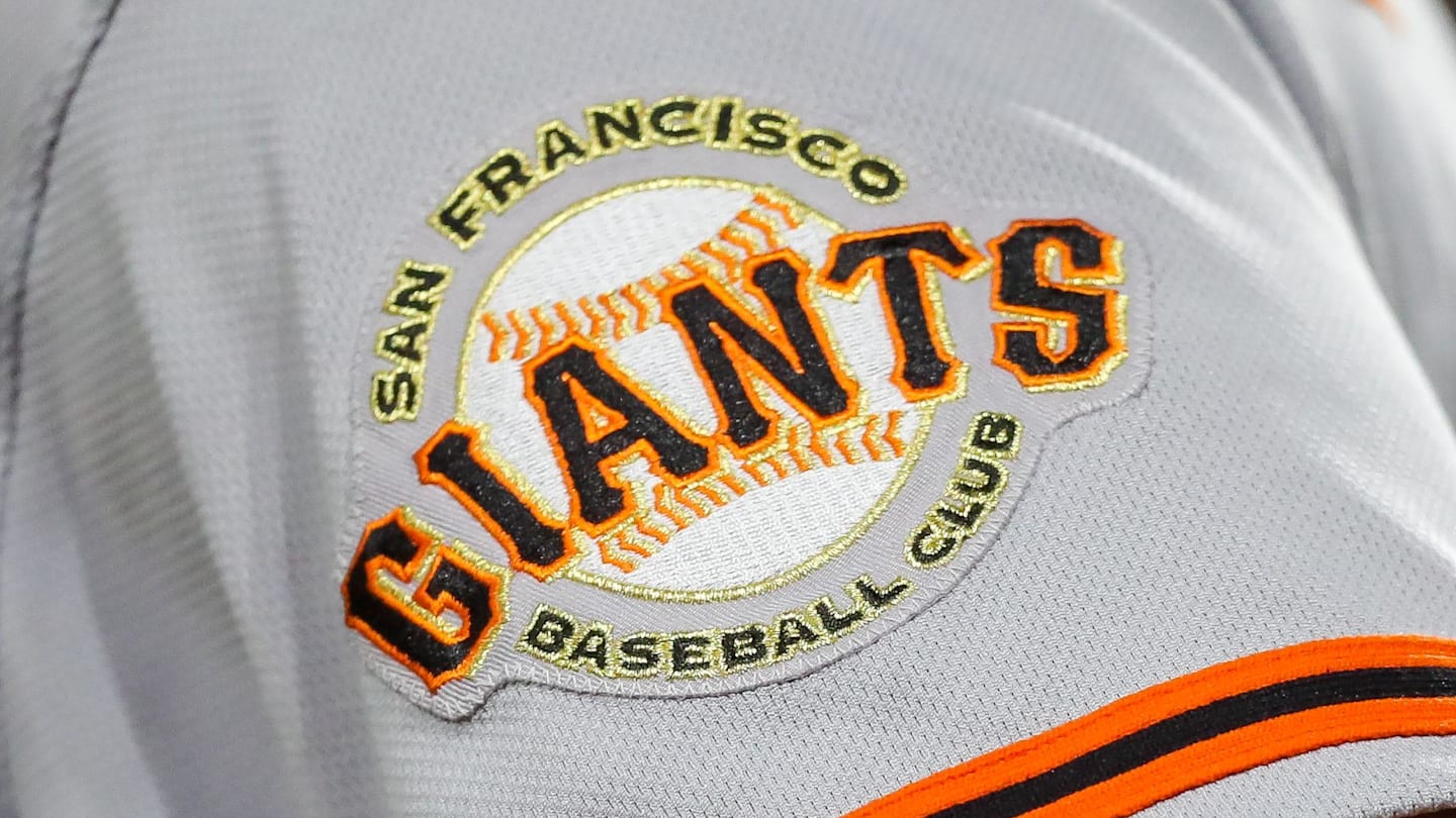 Are Any of Giants Free Agents Worth Re-Signing for 2026 Season?