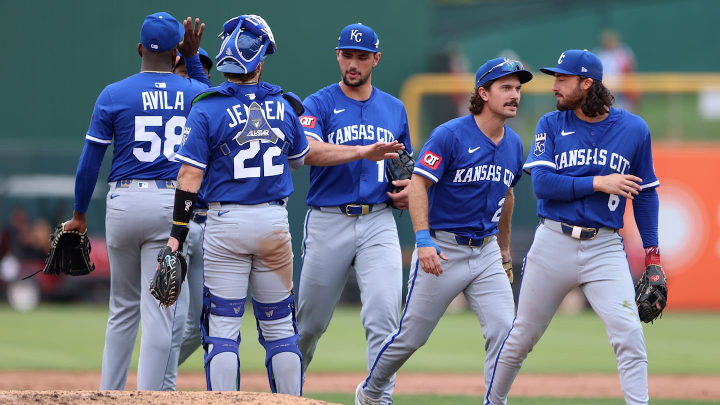 Royals see big jump in 'way too early' 2026 power rankings despite 2025 struggles