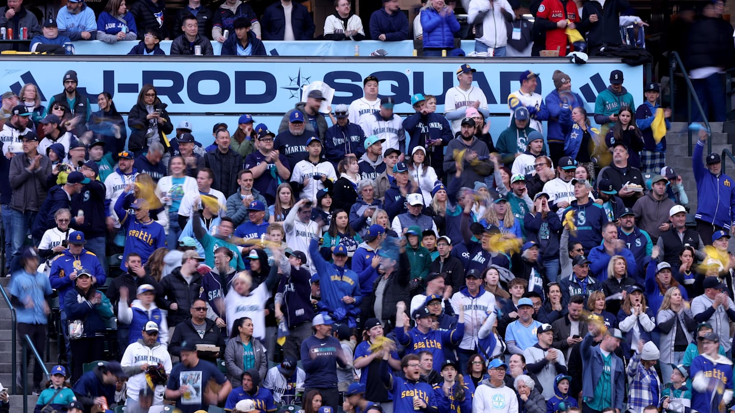 Mariners announce 2.5 Million fans visited T-Mobile Park in 2025